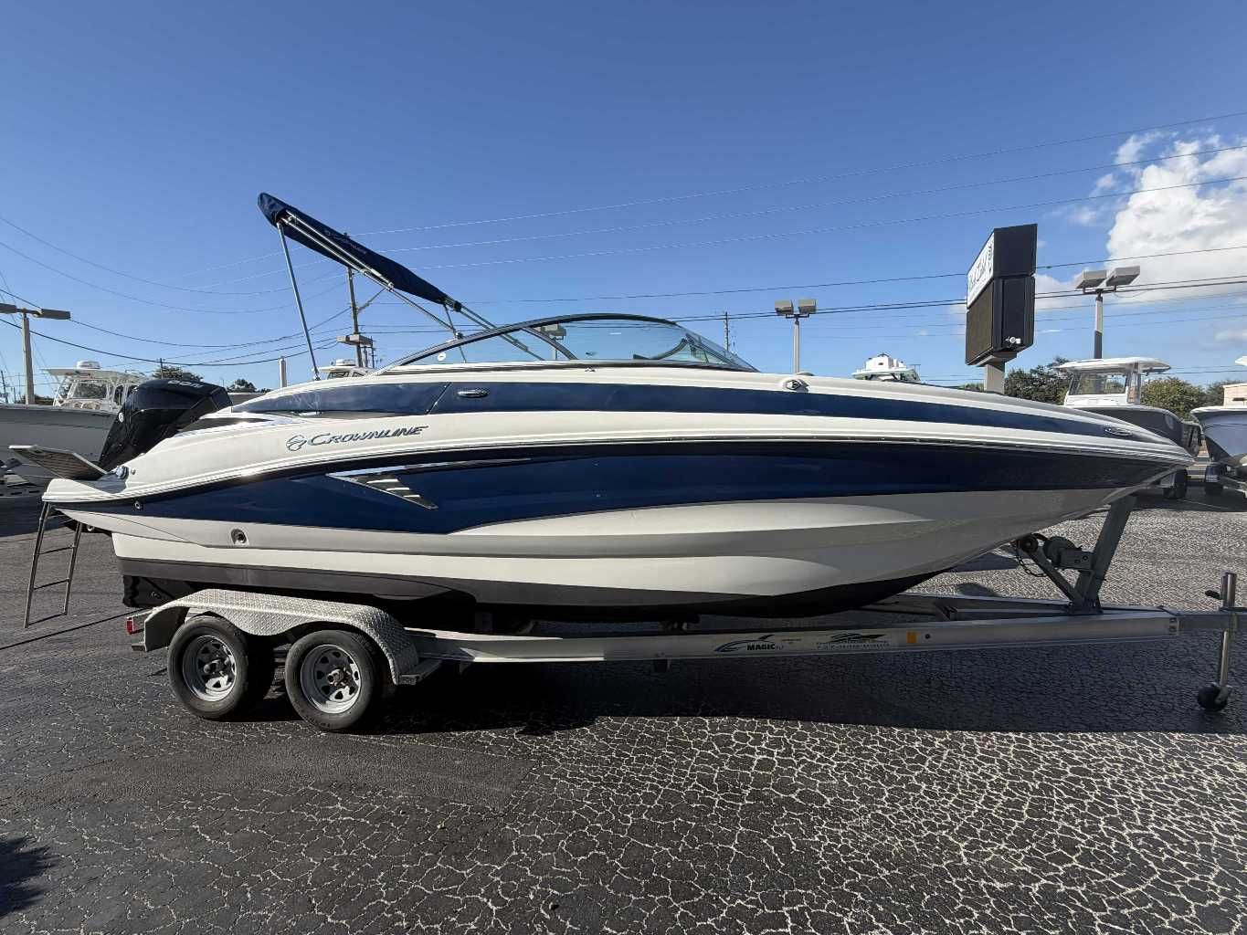 2022 Crownline Eclipse E235 XS