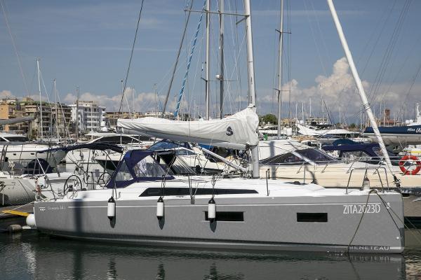 2023 Beneteau Oceanis 34.1