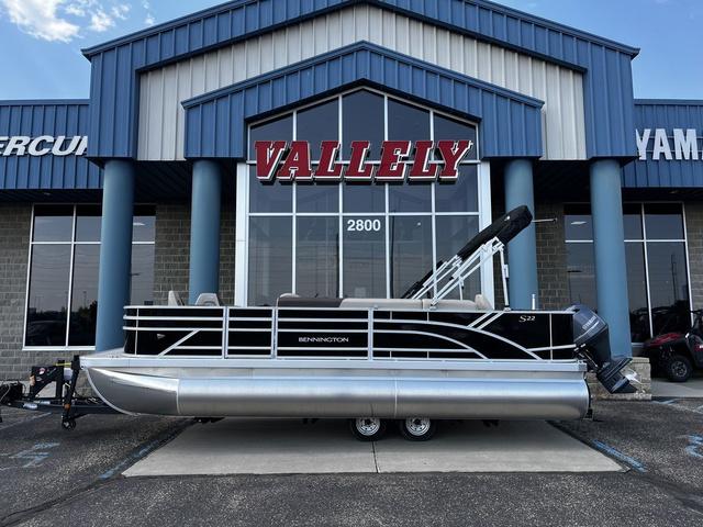 2025 Bennington 22SF Tri-Toon Pontoon