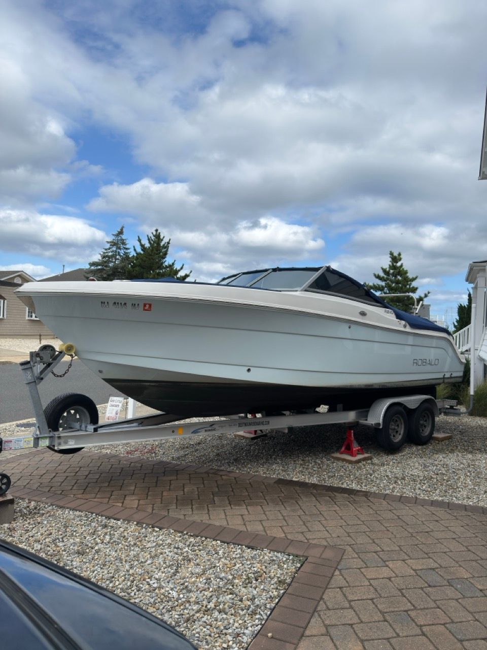 2016 Robalo R247 Dual Console