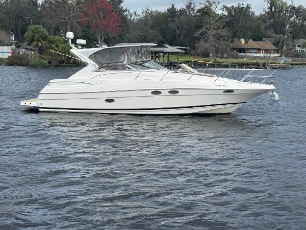 2005 Regal 3560 Commandor