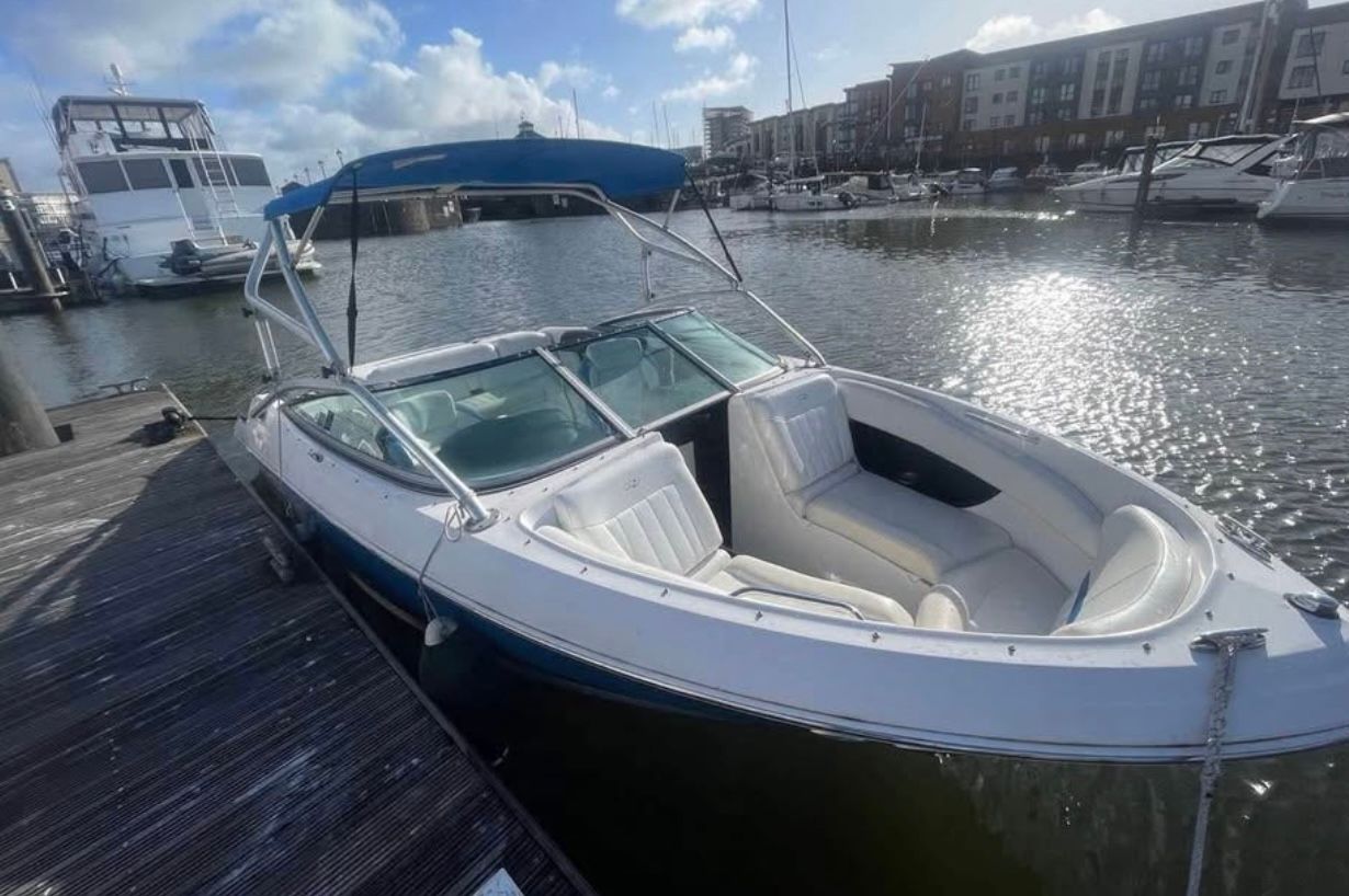 2012 Regal 2200 Bowrider