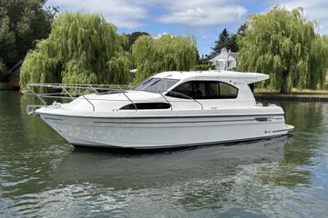 2016 Haines 32 SEDAN