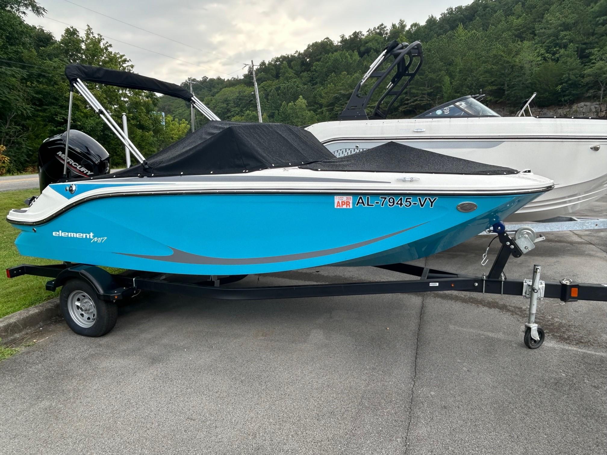 2023 Bayliner Element M17