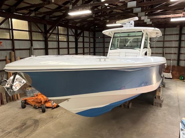 2009 Boston Whaler 370 Outrage
