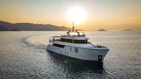 Custom Aydos Yat Sanayi 100' Luxury yacht Aydos Yat Sanayi 100' cruising at sunset, 2016 model.