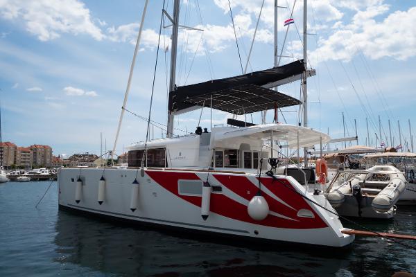 2019 Lagoon 450 F