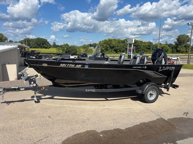 Lund 1650 Rebel XL SS