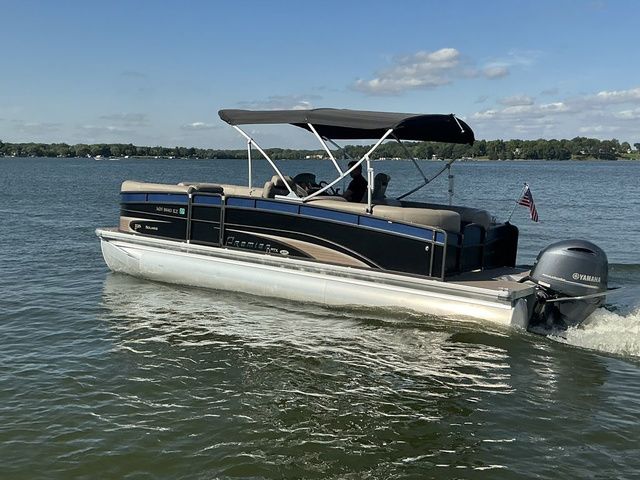2013 Premier 235 Solaris RF