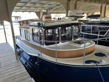 2016 Ranger Tugs R27