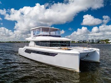 2021 Leopard 53 Powercat