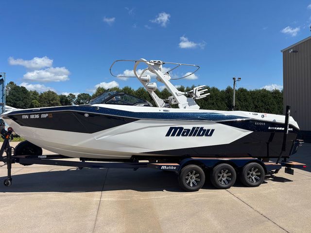 2024 Malibu 26 LSV