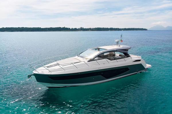 Azimut Atlantis 51 2018 Azimut Atlantis 51 yacht cruising on clear blue water.