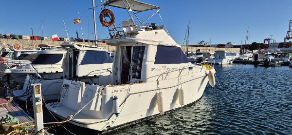 2005 Rodman 870