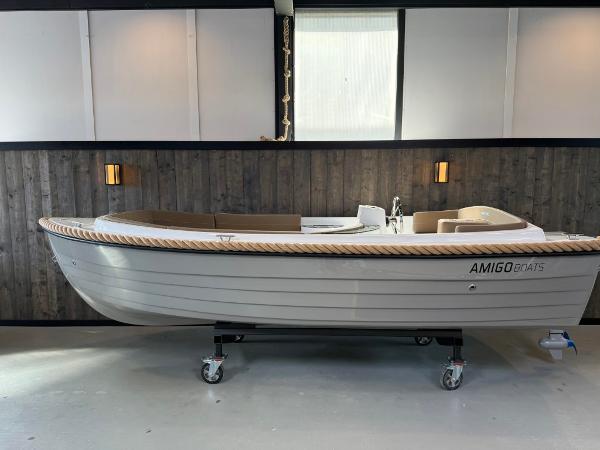 2024 Amigo 485 S