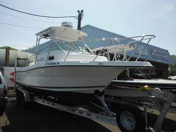 2002 Robalo R235 Walkaround