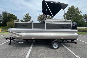 2026 Sun Tracker Bass Buggy 16 XL Select