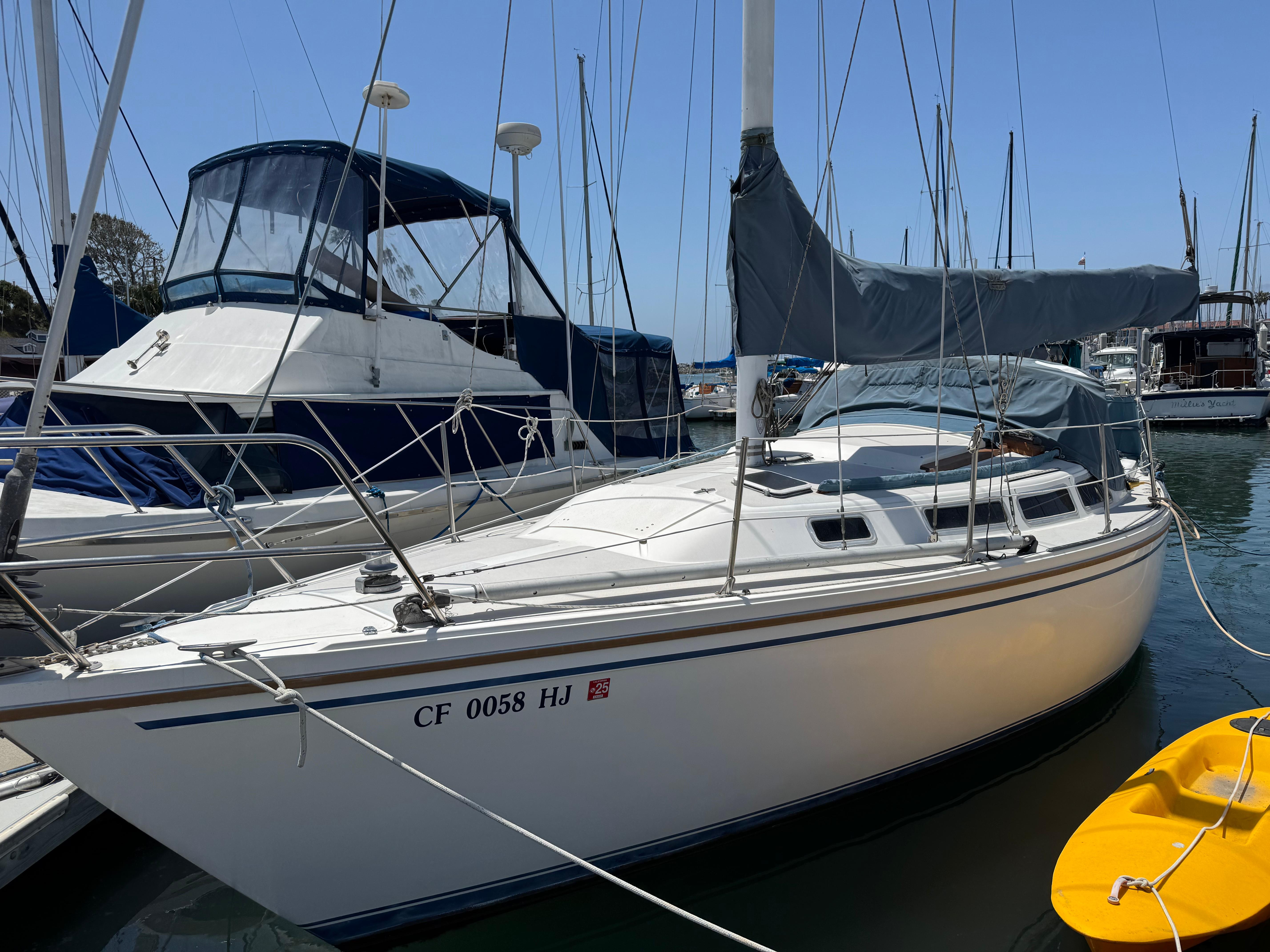 1983 Catalina 30