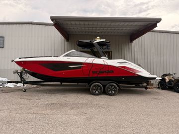 2025 Scarab 285 LX