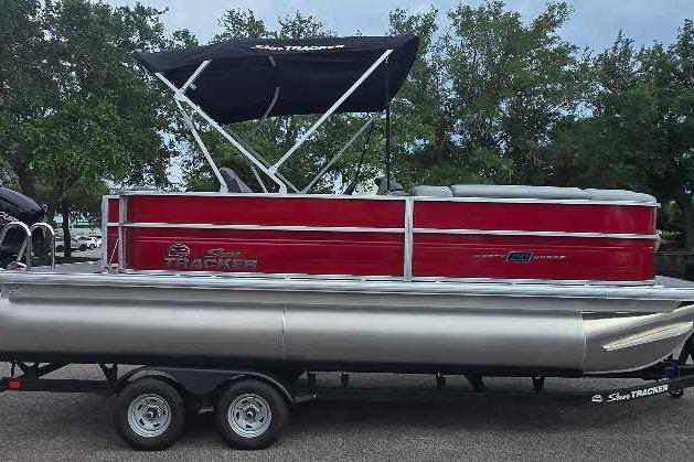 2026 Sun Tracker Party Barge 20 DLX