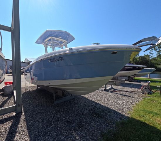 2023 Robalo 242 EXPLORER