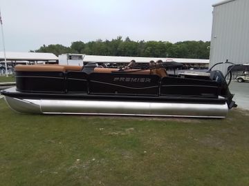 2025 Premier 230 Sunsation