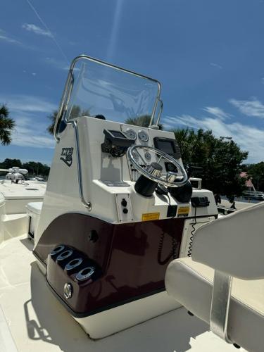 2005 Triton 240 LTS