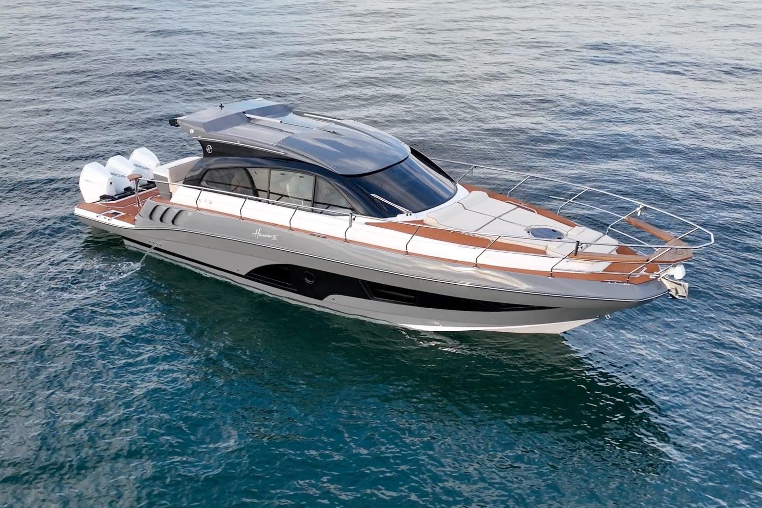 Hanover 415 Pure Gray 2024 Hanover 415 Pure Gray luxury yacht cruising on open water.