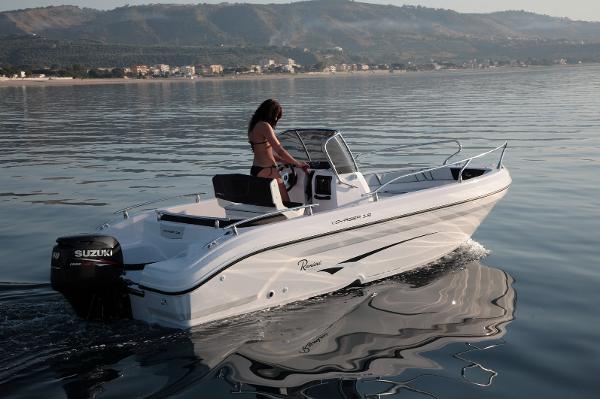 2024 Ranieri Voyager 19S