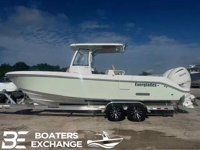 Everglades 285 Center Console