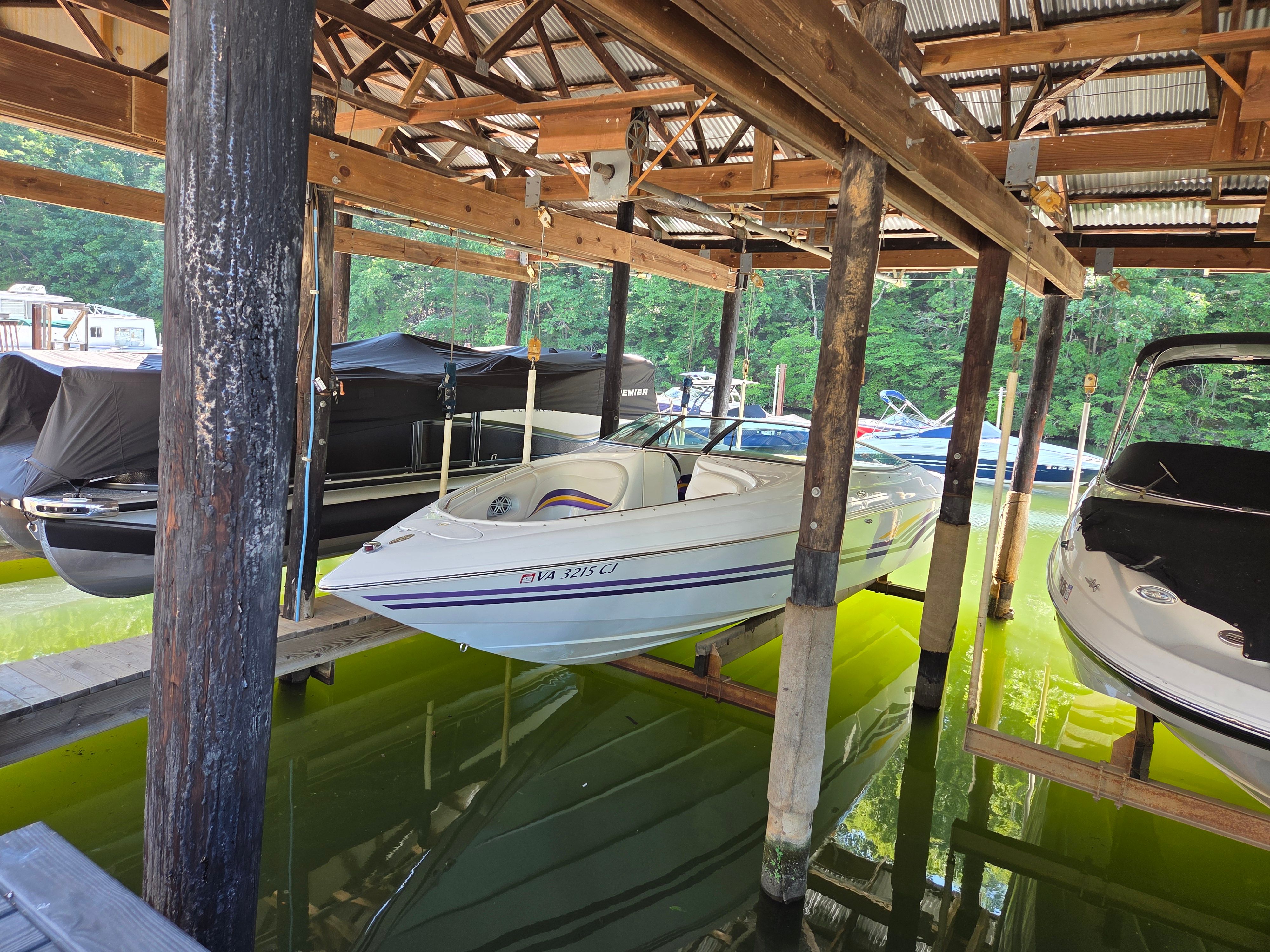 1999 Baja 272 Islander