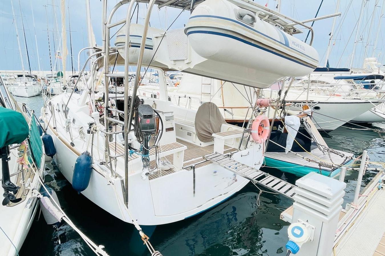 2015 Beneteau Oceanis 38