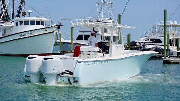 2005 Southport 28 Center Console