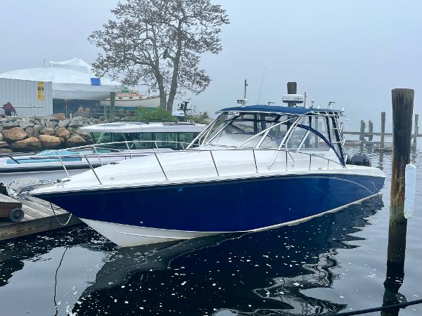 2011 Fountain 38 Sportfish Cruiser