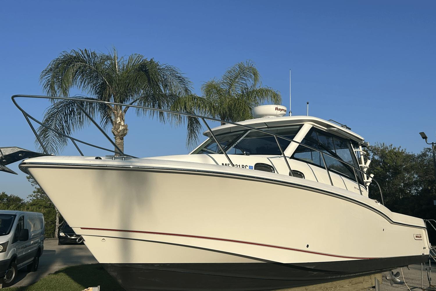 2017 Boston Whaler 315 CQ