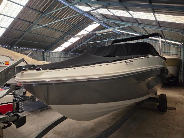 2023 Bayliner VR5 Bowrider I/O