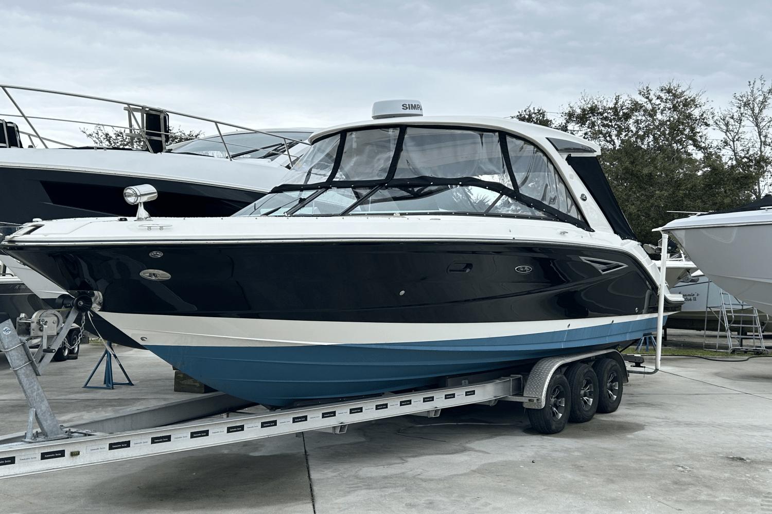 2024 Sea Ray 310 SLX