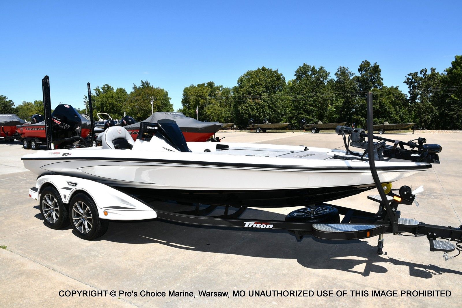 2023 Triton 20XP Patriot Traction Mat Interior