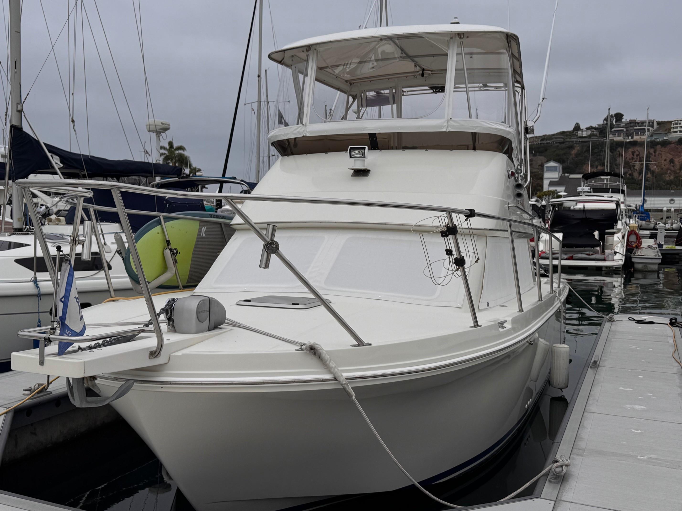 1997 Skipjack flybridge convertable