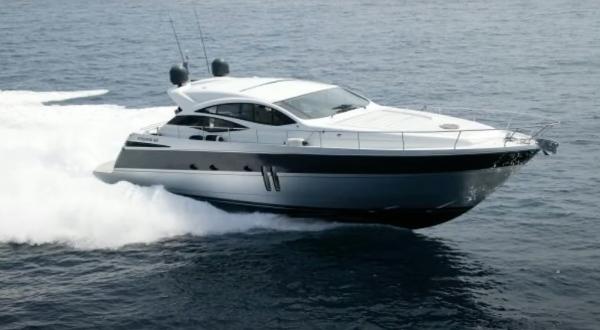 2007 Pershing 62