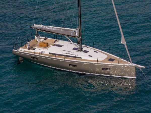 2025 Beneteau First 44