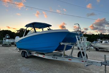 2024 Twin Vee 280 GFX DC