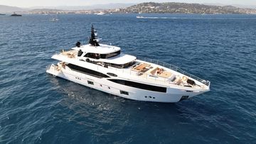 2018 Gulf Craft Majesty 100