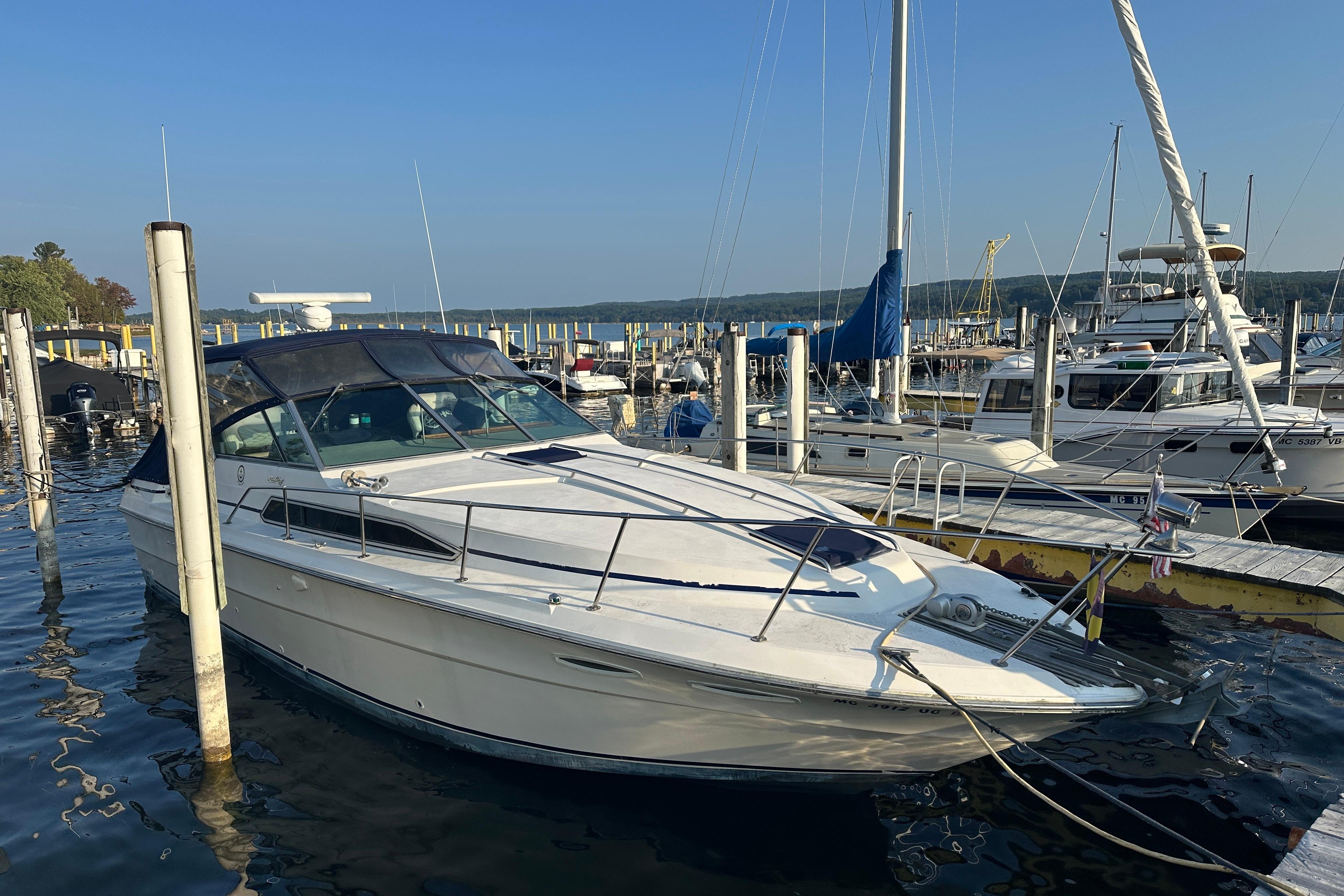 1986 Sea Ray 340 Express Cruiser