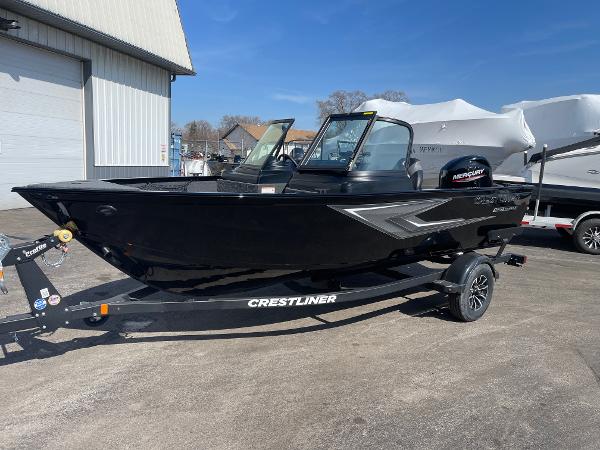 Crestliner 1650 KODIAK WT 2025 Crestliner 1650 KODIAK WT boat on trailer, parked outdoors.