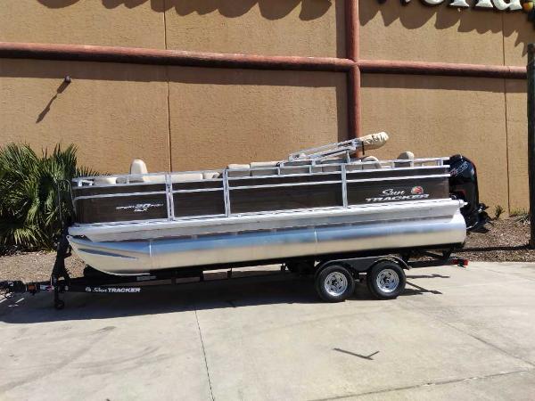 2025 Sun Tracker SportFish 20 DLX