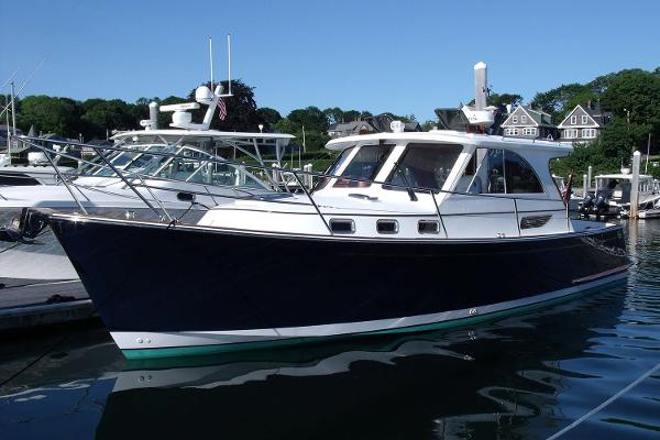 2018 Legacy 36