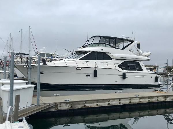 1999 Bayliner 5288 Pilothouse Motor Yacht