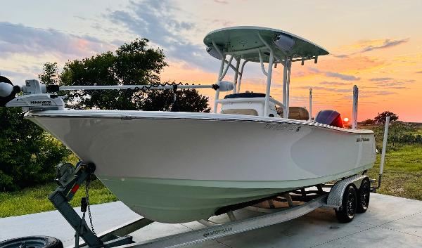 2015 Sportsman Open 232 Center Console