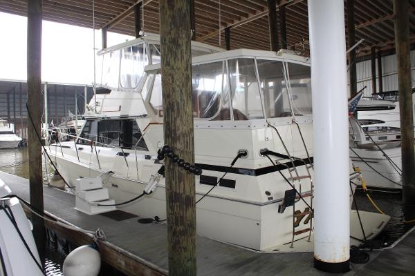 1986 Viking 44 Motor Yacht
